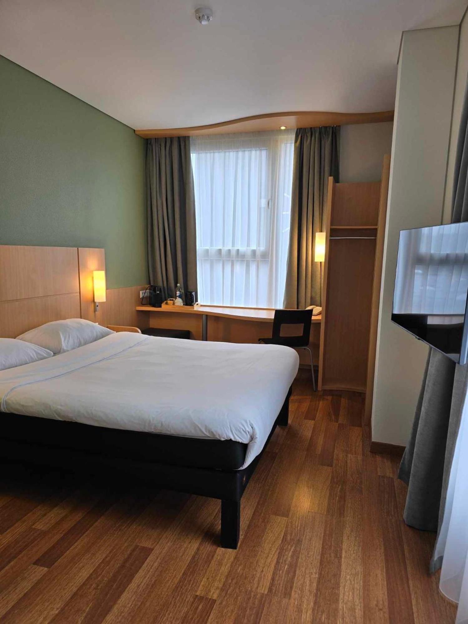 Ibis Kaunas Centre Экстерьер фото